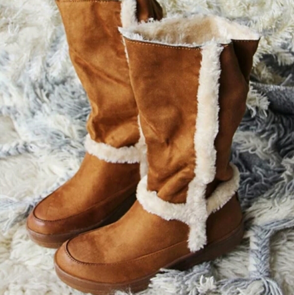 🔥FINAL SALE🔥Camel Brown Fur Lined Boots - Picture 2 of 4